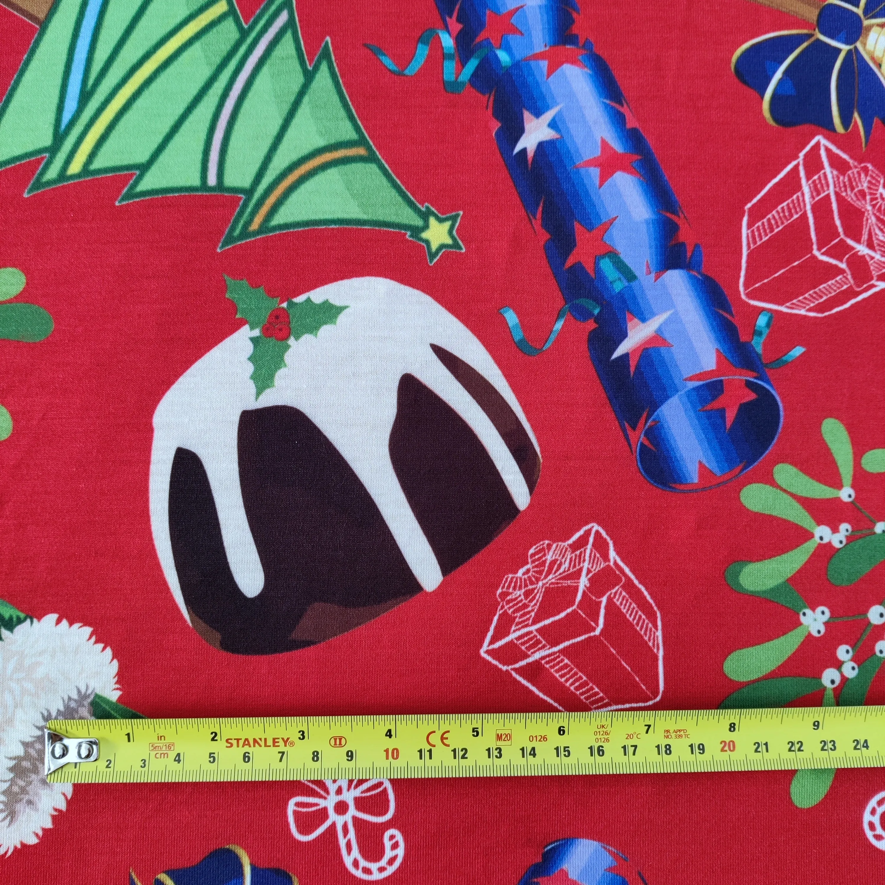 FS778 Christmas Pudding Spun Polyester Jersey Knit Stretch Fabric Red